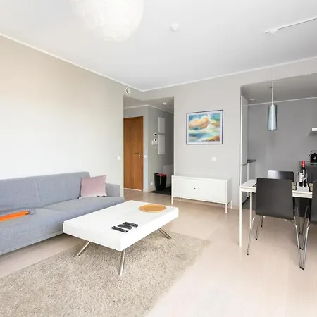 Free Parking, Quiet, One-bedroom At Kalamaja Apartment *