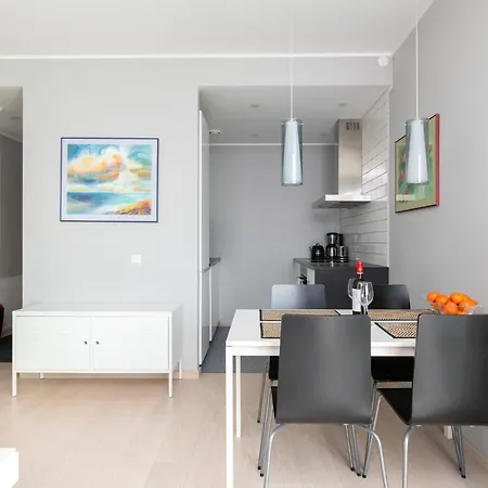 Free Parking, Quiet, One-bedroom At Kalamaja Korter Tallinn