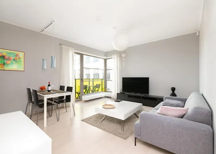 Free Parking, Quiet, One-bedroom At Kalamaja 탈린