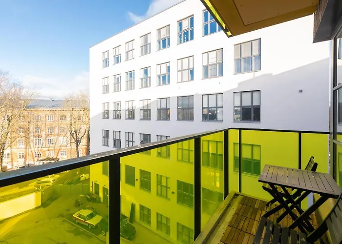 Free Parking, Quiet, One-bedroom At Kalamaja 탈린